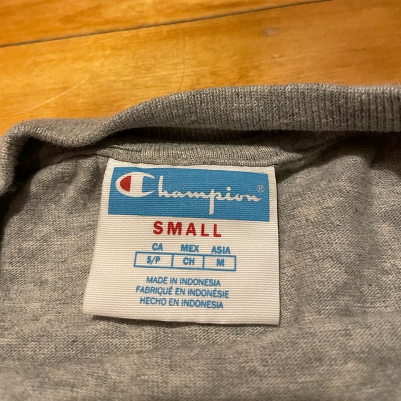 Vintage Champion lightweight grey sweater size small - Picture 4 of 4